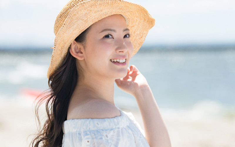 夏の紫外線から髪を守る